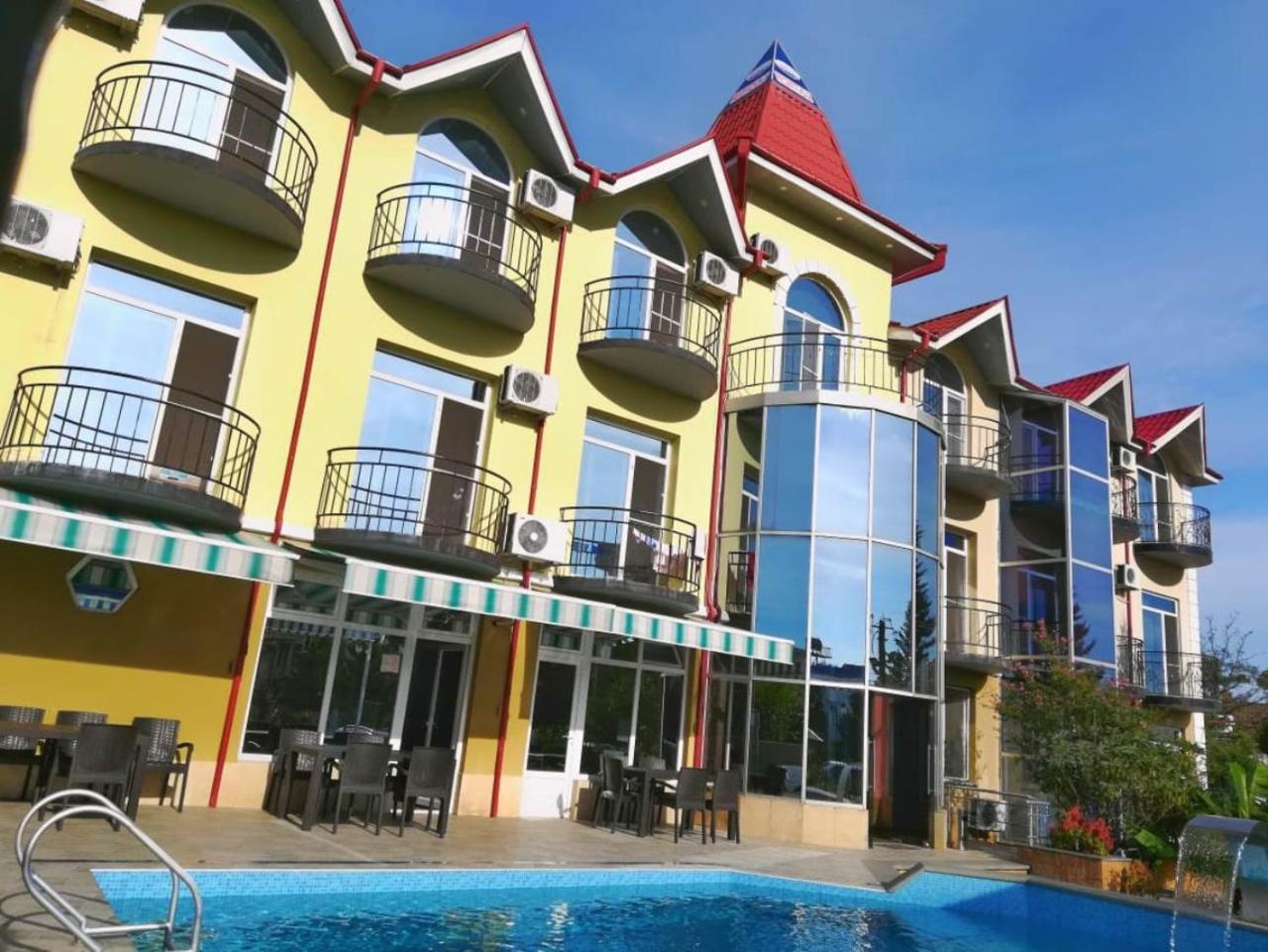 Delta Hotel Уреки Экстерьер фото